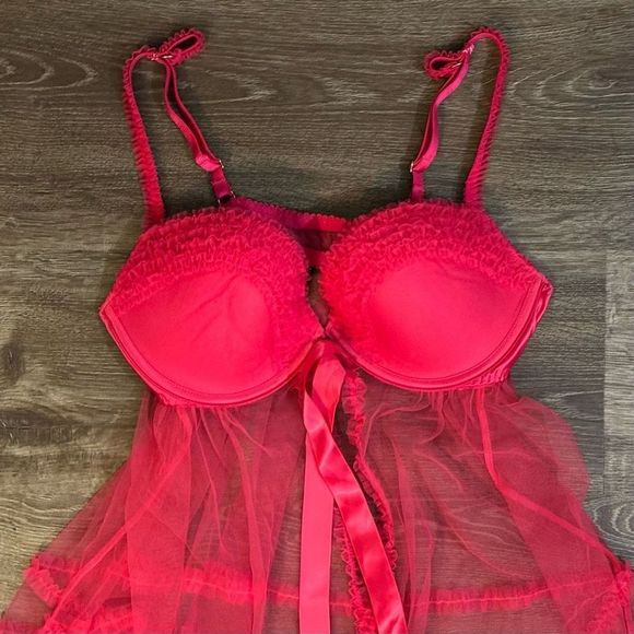 NWOT Victoria’s Secret Sheer Hot Pink Open Baby Doll Top size 36C - Picture 3 of 6